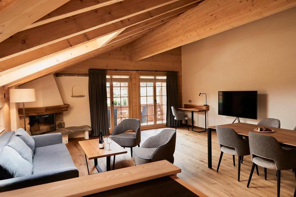 Hotel Alpenland Gstaad Exterior photo